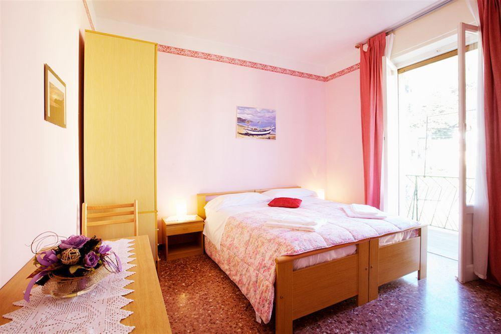 B&B La Perla Blu Леванто Екстериор снимка