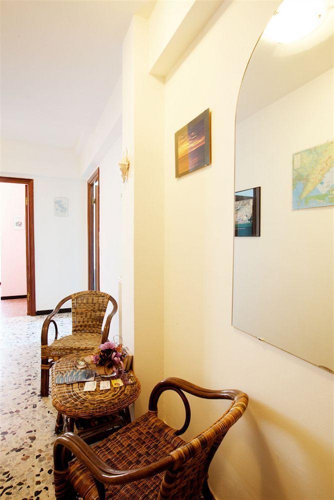 B&B La Perla Blu Леванто Екстериор снимка